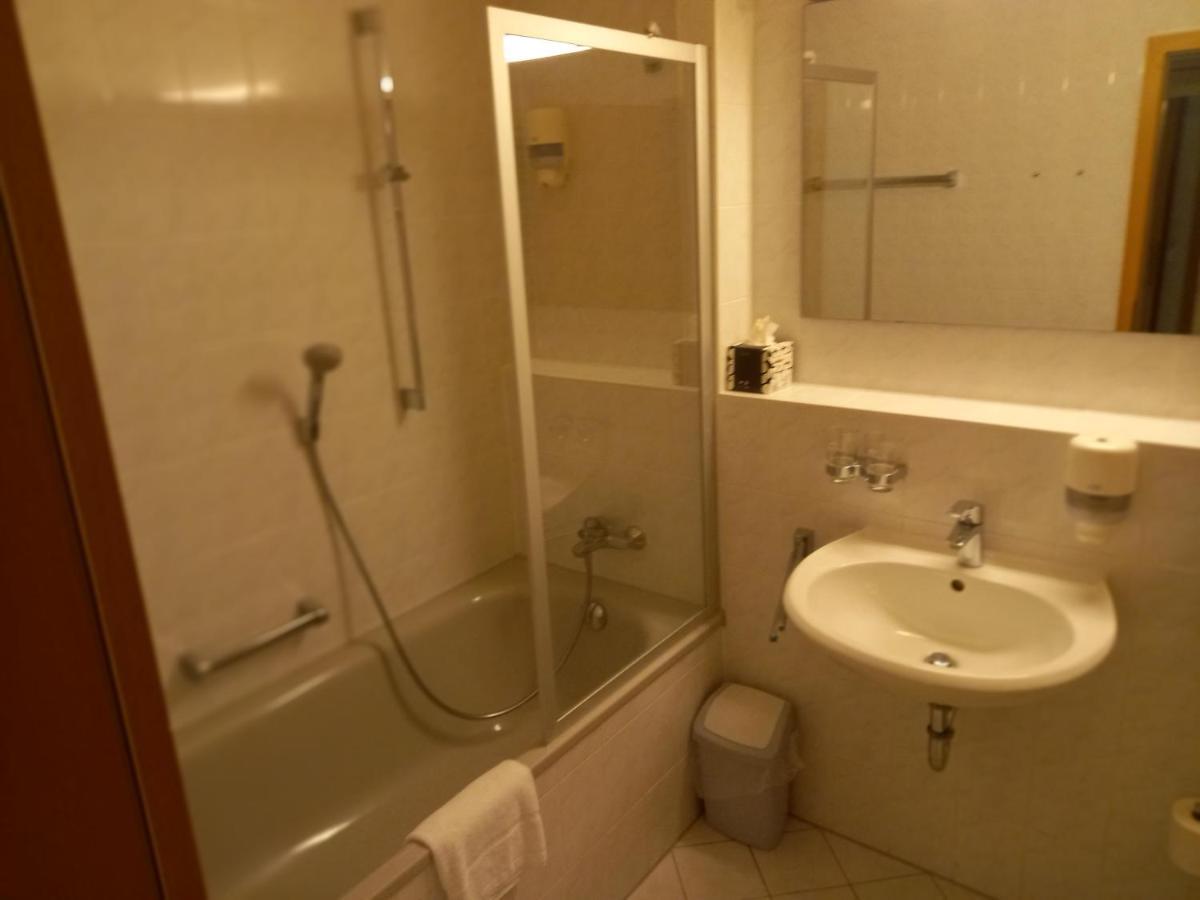 Hotel Gutshof Hauber Dresde Habitación foto